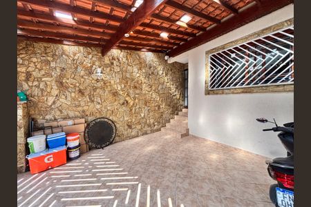 Casa à venda com 150m², 3 quartos e 2 vagasGaragem