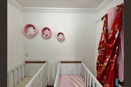 Casa à venda com 150m², 3 quartos e 2 vagasQuarto 2