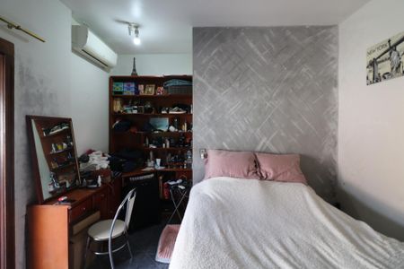 Casa para alugar com 280m², 2 quartos e 2 vagasQuarto