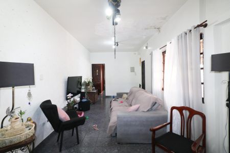 Casa para alugar com 280m², 2 quartos e 2 vagasSala