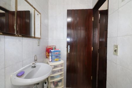 Casa para alugar com 280m², 2 quartos e 2 vagasBanheiro da Suíte