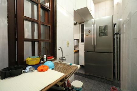 Casa para alugar com 280m², 2 quartos e 2 vagasÁrea de Serviço