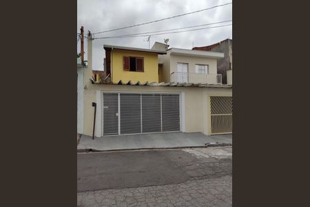 Casa à venda com 135m², 2 quartos e 2 vagasFachada