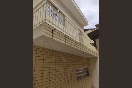 Casa à venda com 135m², 2 quartos e 2 vagasÁrea externa