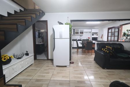 Casa à venda com 186m², 2 quartos e 2 vagasSala térreo