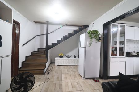 Casa à venda com 186m², 2 quartos e 2 vagasSala térreo