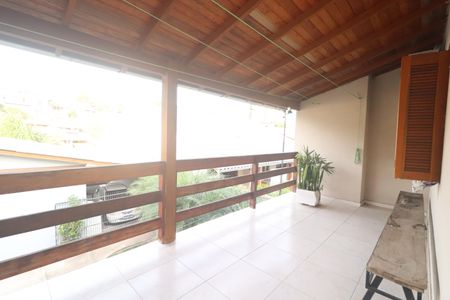 Casa à venda com 186m², 2 quartos e 2 vagasSacada