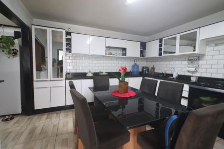 Casa à venda com 186m², 2 quartos e 2 vagascozinha 2