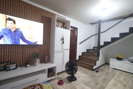 Casa à venda com 186m², 2 quartos e 2 vagasSala térreo
