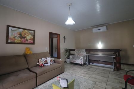 Casa à venda com 186m², 2 quartos e 2 vagassala