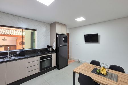 Casa à venda com 250m², 4 quartos e 6 vagasCozinha