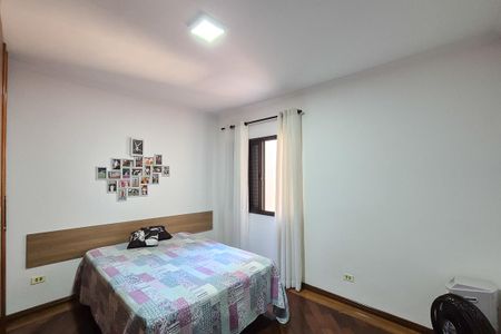 Casa à venda com 250m², 4 quartos e 6 vagasQuarto 2