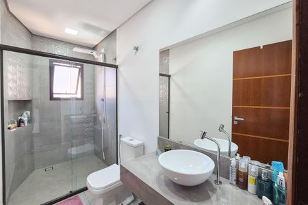 Casa à venda com 250m², 4 quartos e 6 vagasBanheiro da Suíte