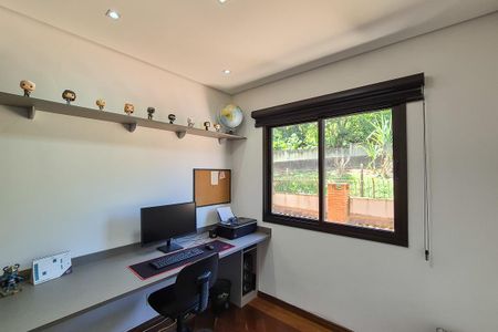 Casa à venda com 250m², 4 quartos e 6 vagasQuarto 3