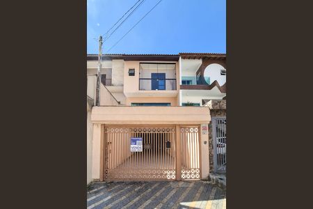 Casa à venda com 250m², 4 quartos e 6 vagasFachada