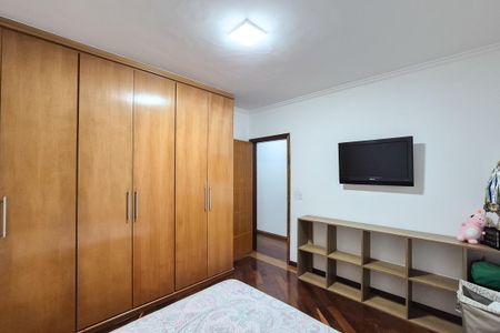 Casa à venda com 250m², 4 quartos e 6 vagasQuarto 1