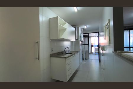 Apartamento à venda com 78m², 2 quartos e 1 vagaCozinha e Área de Serviço 