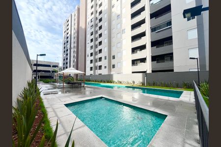 Apartamento para alugar com 62m², 3 quartos e 1 vagaÁrea comum - Piscina