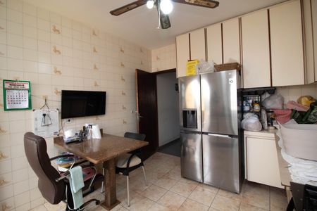 Casa à venda com 300m², 3 quartos e 2 vagasCozinha