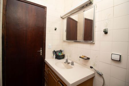 Casa à venda com 300m², 3 quartos e 2 vagas Banheiro 3 
