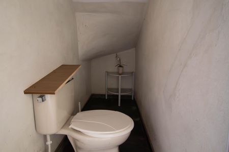 Casa à venda com 300m², 3 quartos e 2 vagasBanheiro de serviço