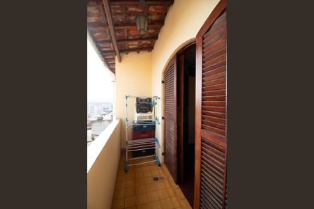 Casa à venda com 300m², 3 quartos e 2 vagasVaranda - Quarto 3 