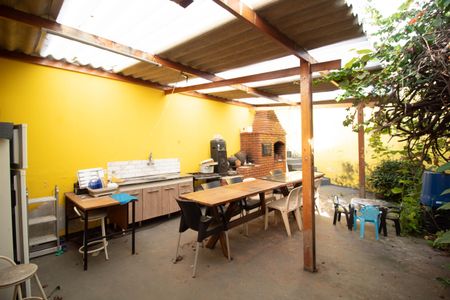 Casa à venda com 300m², 3 quartos e 2 vagasÁrea gourmet