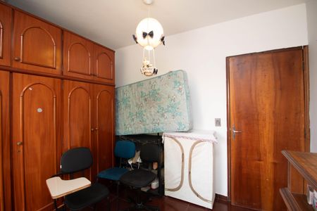 Casa à venda com 300m², 3 quartos e 2 vagasQuarto 2 