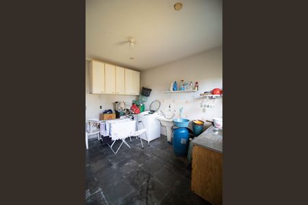 Casa à venda com 300m², 3 quartos e 2 vagasÁrea de Serviço
