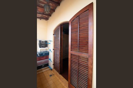 Casa à venda com 300m², 3 quartos e 2 vagasVaranda - Quarto 3 