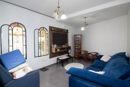 Sala de TV de casa à venda com 3 quartos, 300m² em Jardim Vila Galvao, Guarulhos