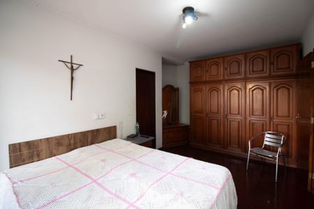 Casa à venda com 300m², 3 quartos e 2 vagasQuarto 1- Suíte