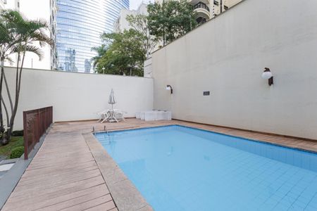 Apartamento para alugar com 100m², 2 quartos e 1 vagaÁrea comum - Piscina