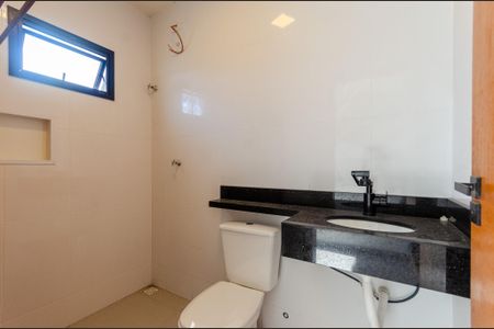 Casa à venda com 168m², 3 quartos e 3 vagasBanheiro da Suíte
