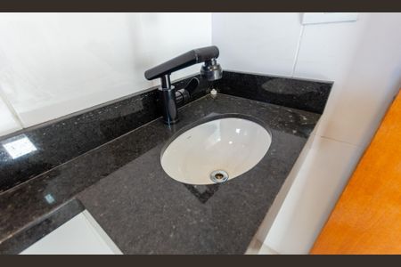Casa à venda com 168m², 3 quartos e 3 vagasBanheiro da Suíte