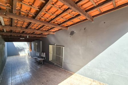 Casa à venda com 150m², 2 quartos e 3 vagasGaragem