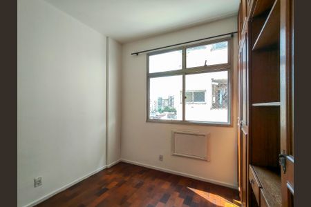 Apartamento para alugar com 98m², 3 quartos e 2 vagasQuarto 2