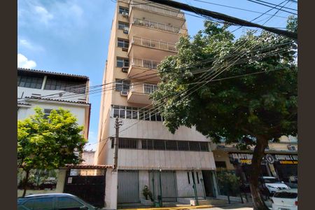 Apartamento para alugar com 98m², 3 quartos e 2 vagasFachada e portaria