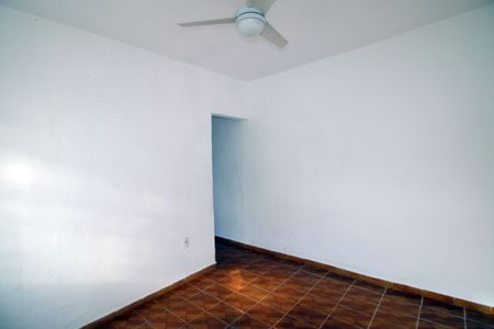 Casa para alugar com 2 quartos, 55m² em Vigário Geral, Rio de Janeiro