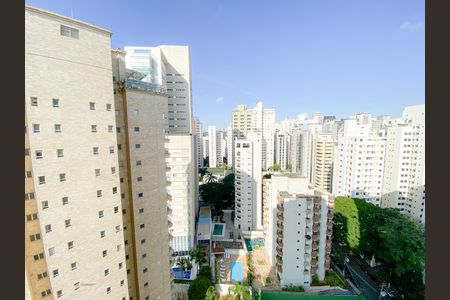 Apartamento à venda com 192m², 4 quartos e 4 vagas Apartamento à venda com 192m², 4 quartos e 4 vagasVaranda Suíte 1