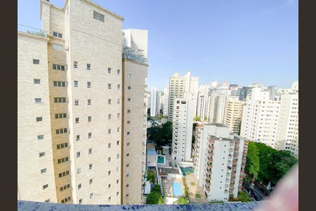 Apartamento à venda com 192m², 4 quartos e 4 vagas Apartamento à venda com 192m², 4 quartos e 4 vagasSuíte 2