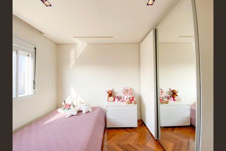 Apartamento à venda com 192m², 4 quartos e 4 vagas Apartamento à venda com 192m², 4 quartos e 4 vagasSuíte 3