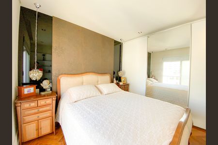 Apartamento à venda com 192m², 4 quartos e 4 vagas Apartamento à venda com 192m², 4 quartos e 4 vagasSuíte 1
