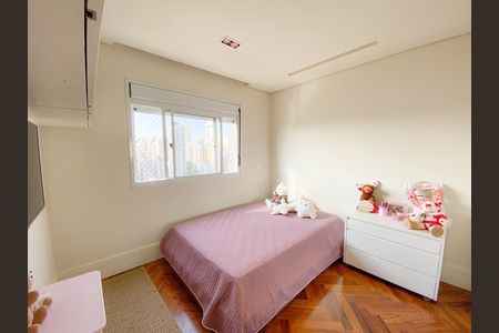 Apartamento à venda com 192m², 4 quartos e 4 vagas Apartamento à venda com 192m², 4 quartos e 4 vagasSuíte 3