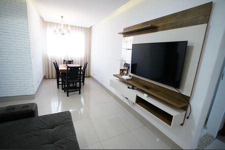 Apartamento para alugar com 2 quartos, 56m² em Setor Bueno, Goiânia