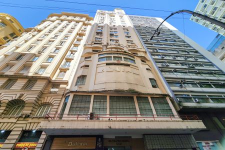 Apartamento à venda com 50m², 2 quartos e sem vagaFachada 