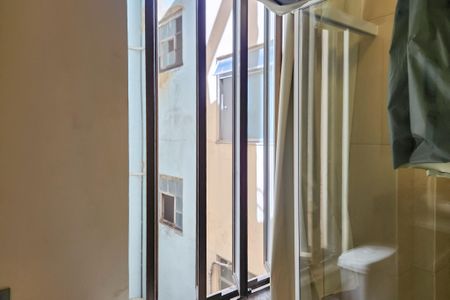 Apartamento à venda com 50m², 2 quartos e sem vagaBanheiro 