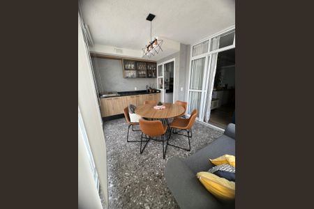 Apartamento à venda com 60m², 2 quartos e 1 vagaVaranda