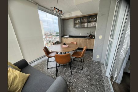 Apartamento à venda com 60m², 2 quartos e 1 vagaVaranda
