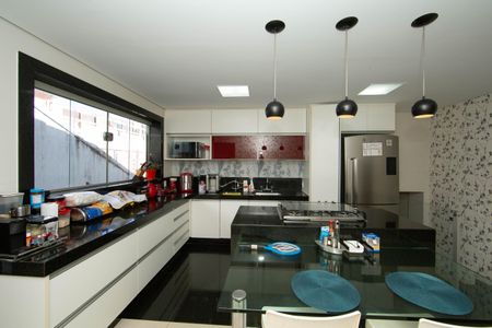 Apartamento à venda com 650m², 5 quartos e 4 vagasCOZINHA